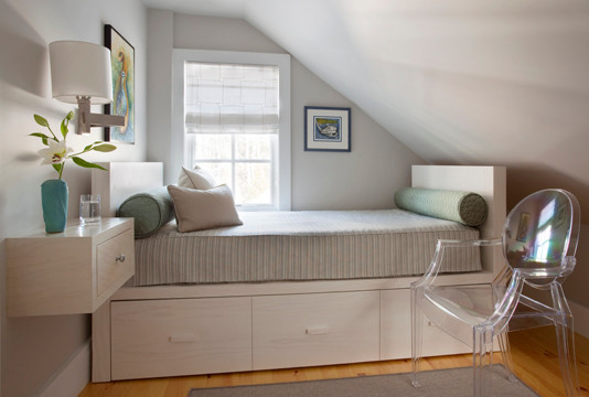 How to Make a Small Bedroom Look Bigger