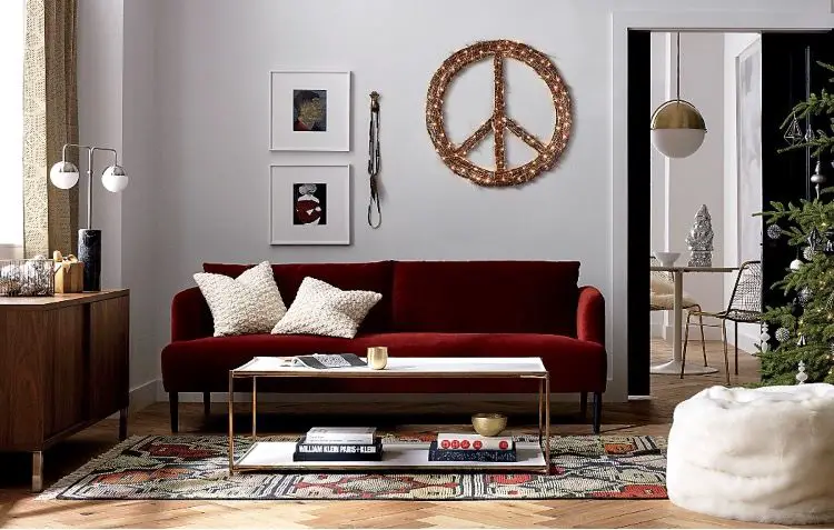How to Decorate Around a Burgundy Leather Sofa?