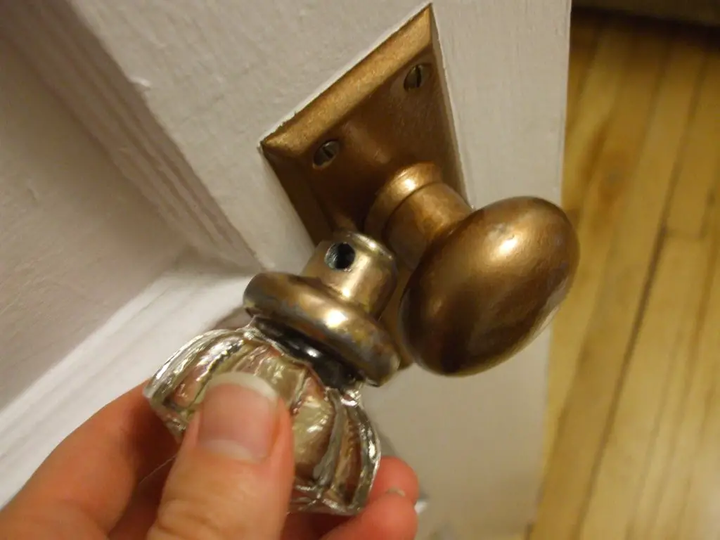 How to Clean Brass Handles on Antique Furniture?