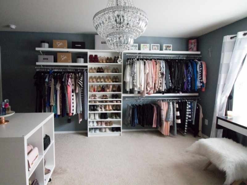 How to Turn a Bedroom into a Dressing Room?