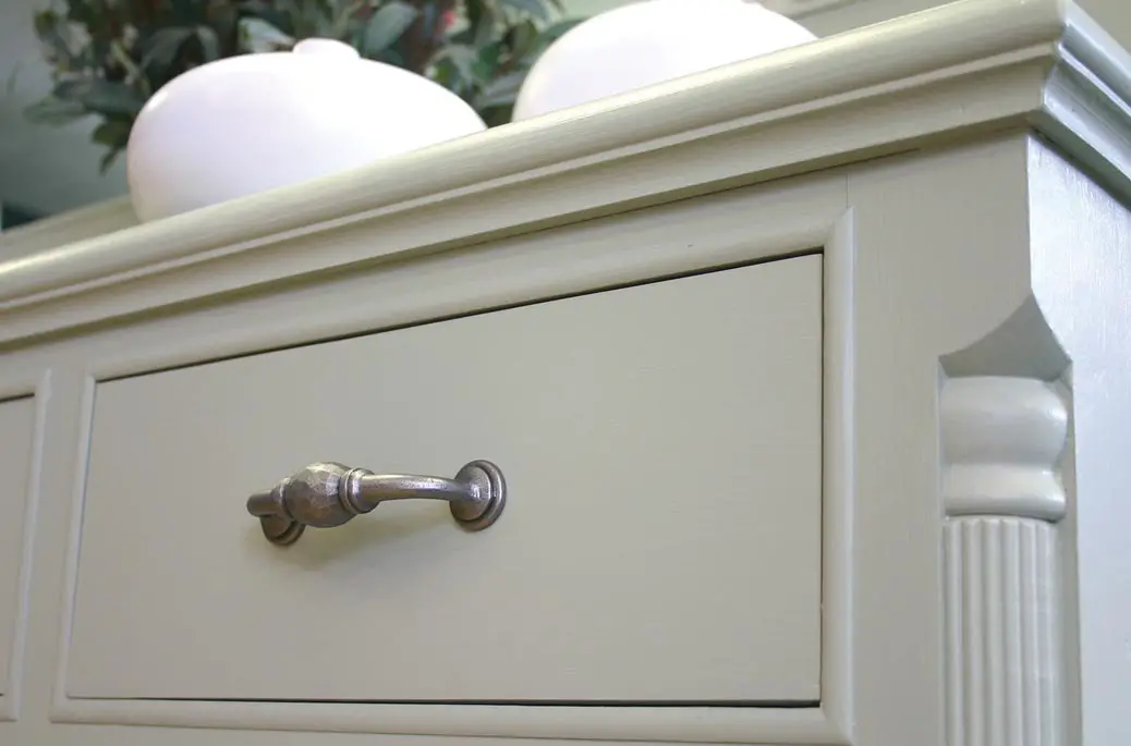 What Are Different Types of Drawer Pulls? 14 Things To Know