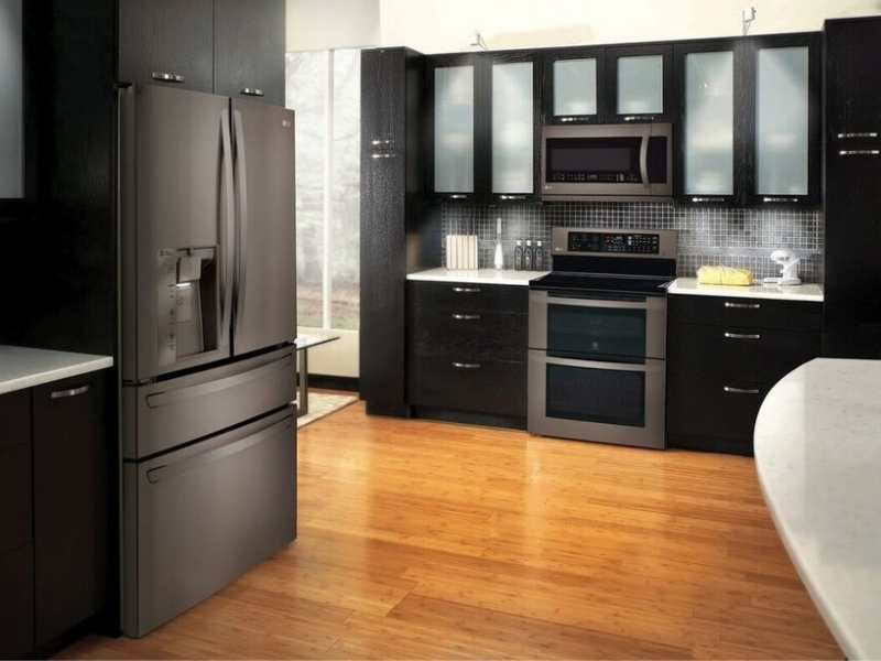 What Color Cabinets Go with Black Stainless Steel Appliances?