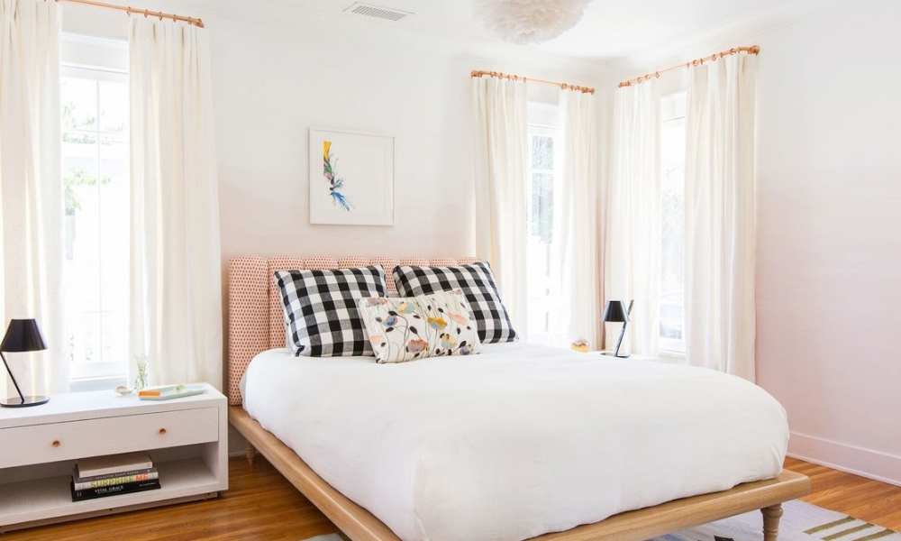 What Color Curtains Make A Room Look Bigger Explained 