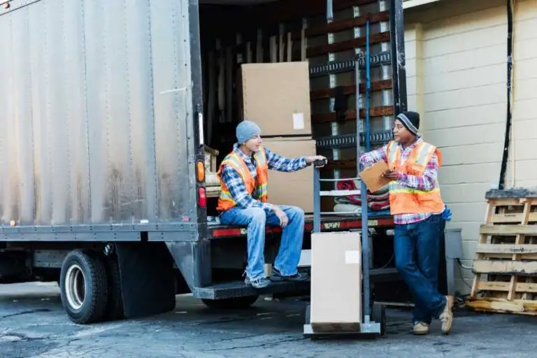 Does Aaron's Remove Old Furniture? (Explained)