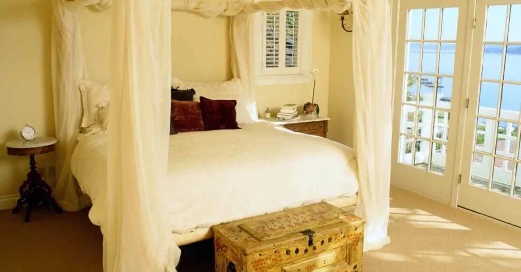 Do Canopy Beds Make Rooms Look Smaller?