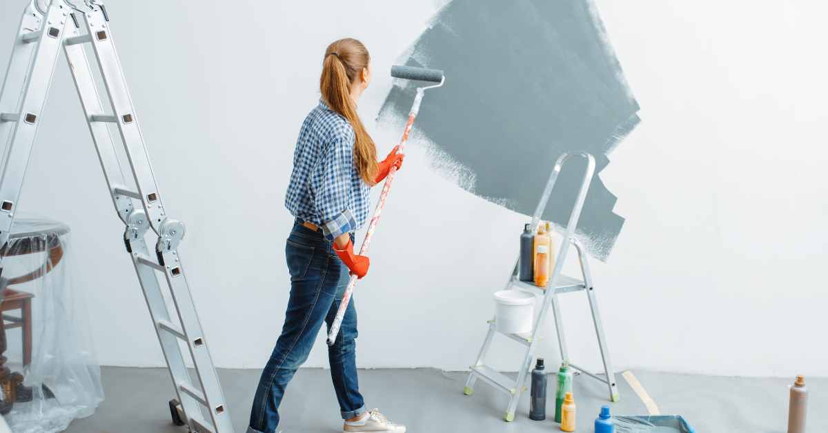 Is It Better to Paint or Wallpaper First? (Explained)