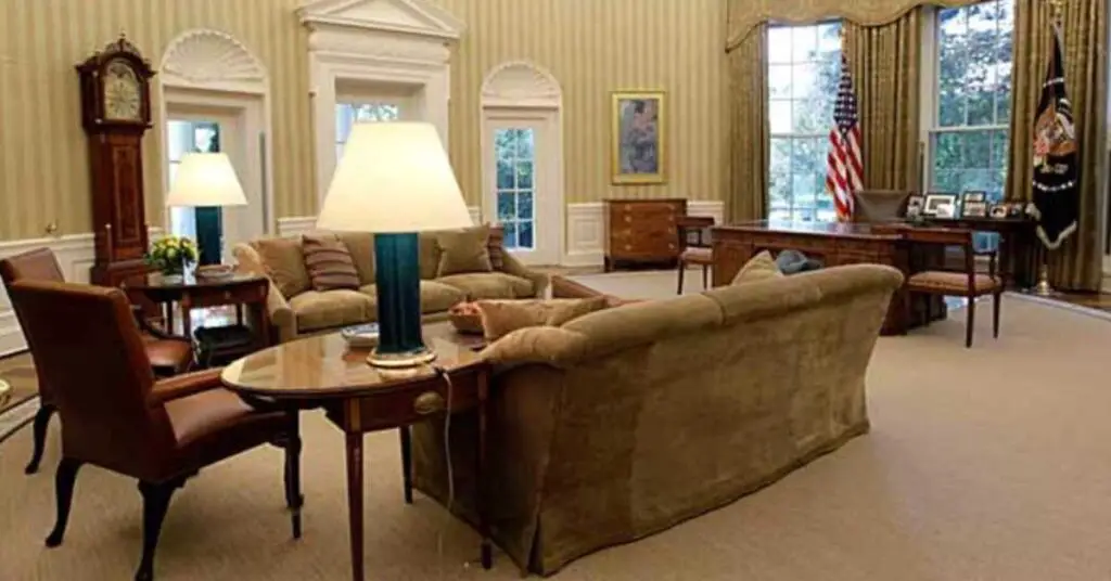 What Happens to Old White House Furniture?
