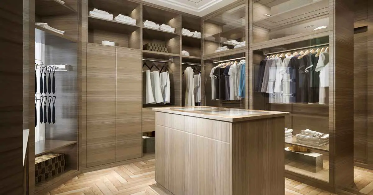 What is the difference between a wardrobe and a closet?