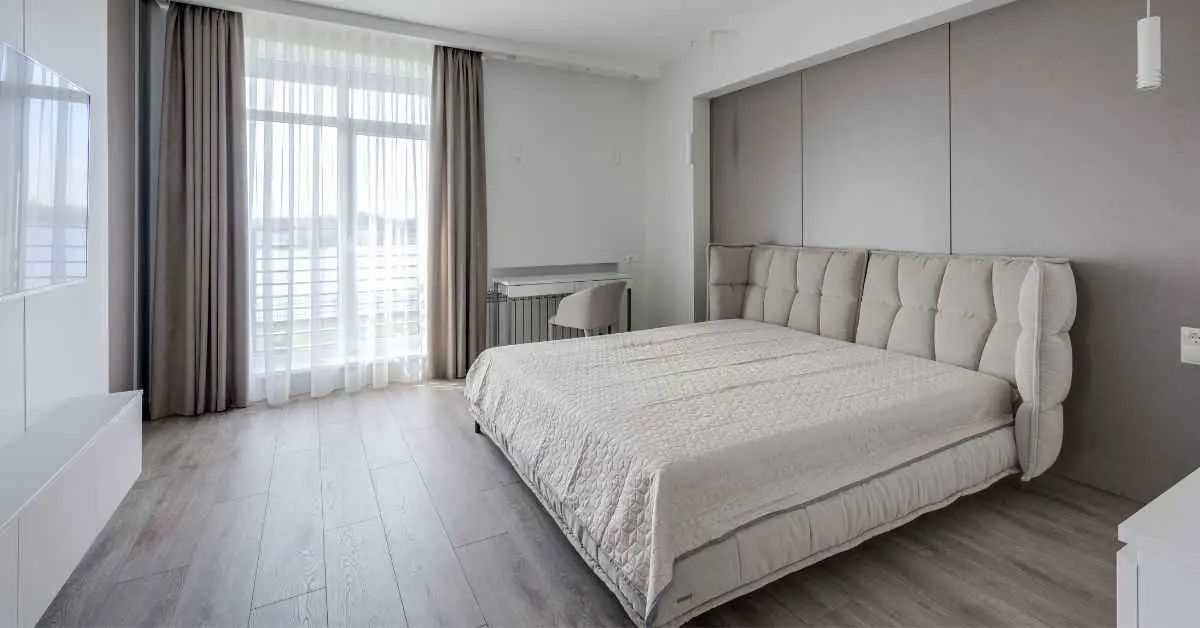 How Much Does a King Size Mattress Weigh? (Explained)